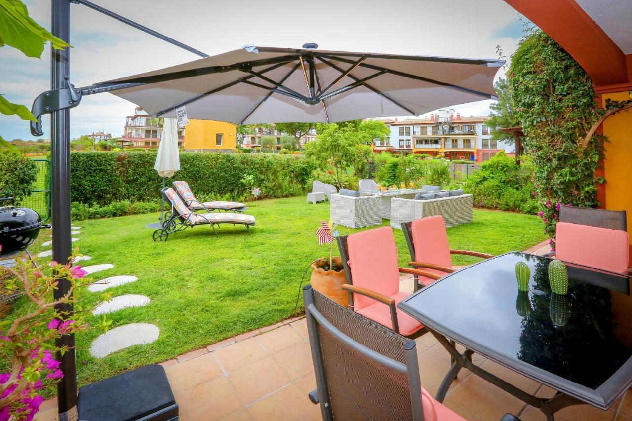 Pura Villa- Buganvillas Аямонте Экстерьер фото