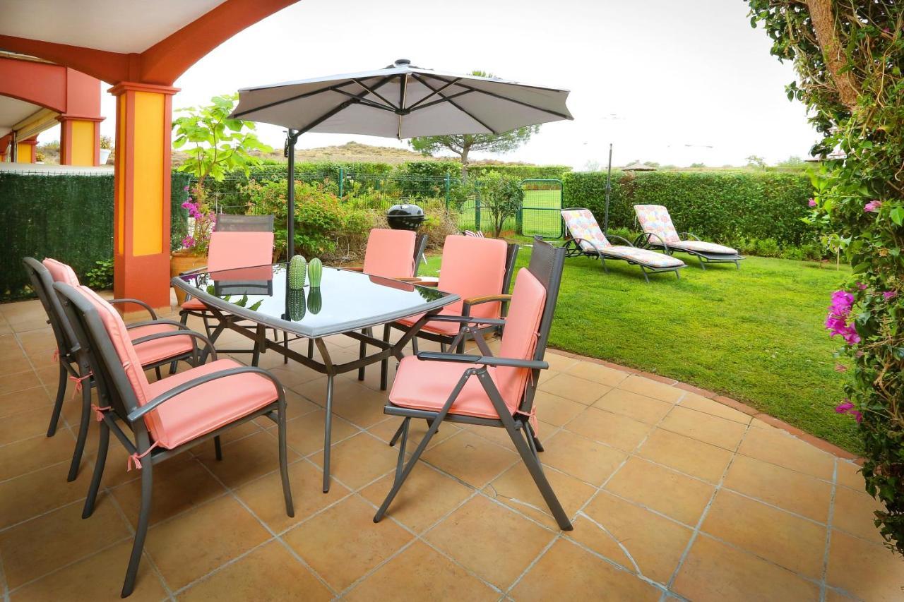 Pura Villa- Buganvillas Аямонте Экстерьер фото
