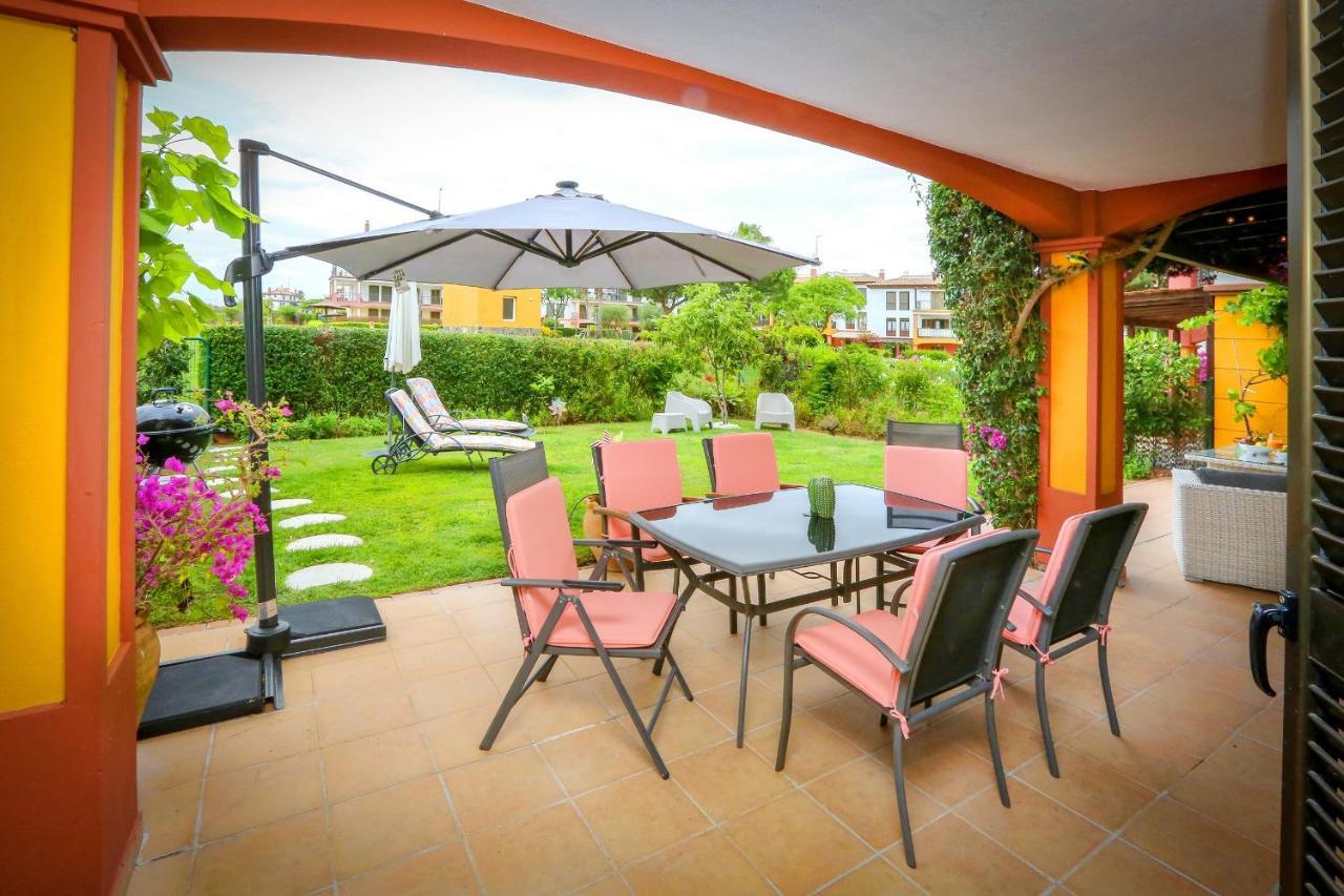 Pura Villa- Buganvillas Аямонте Экстерьер фото