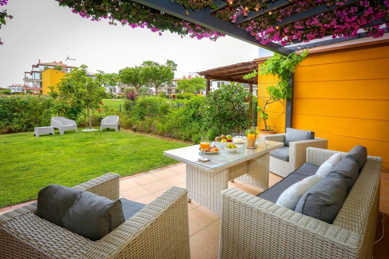 Pura Villa- Buganvillas Аямонте Экстерьер фото